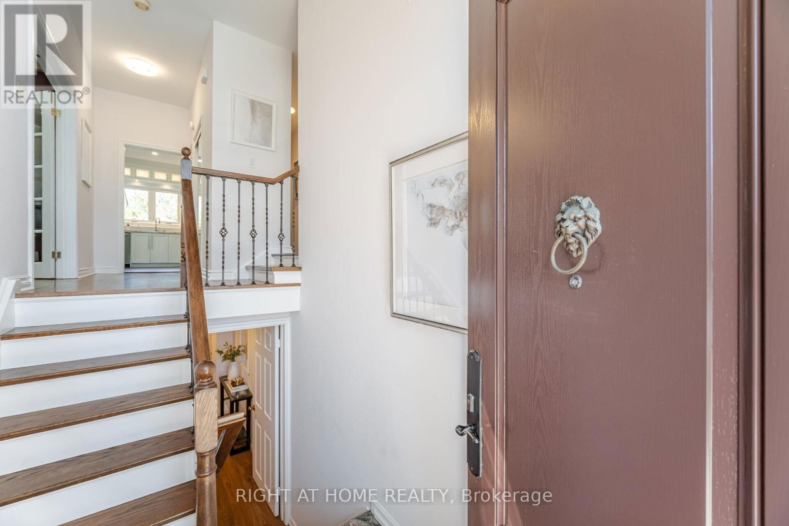 1005 DORMER STREET Image 7
