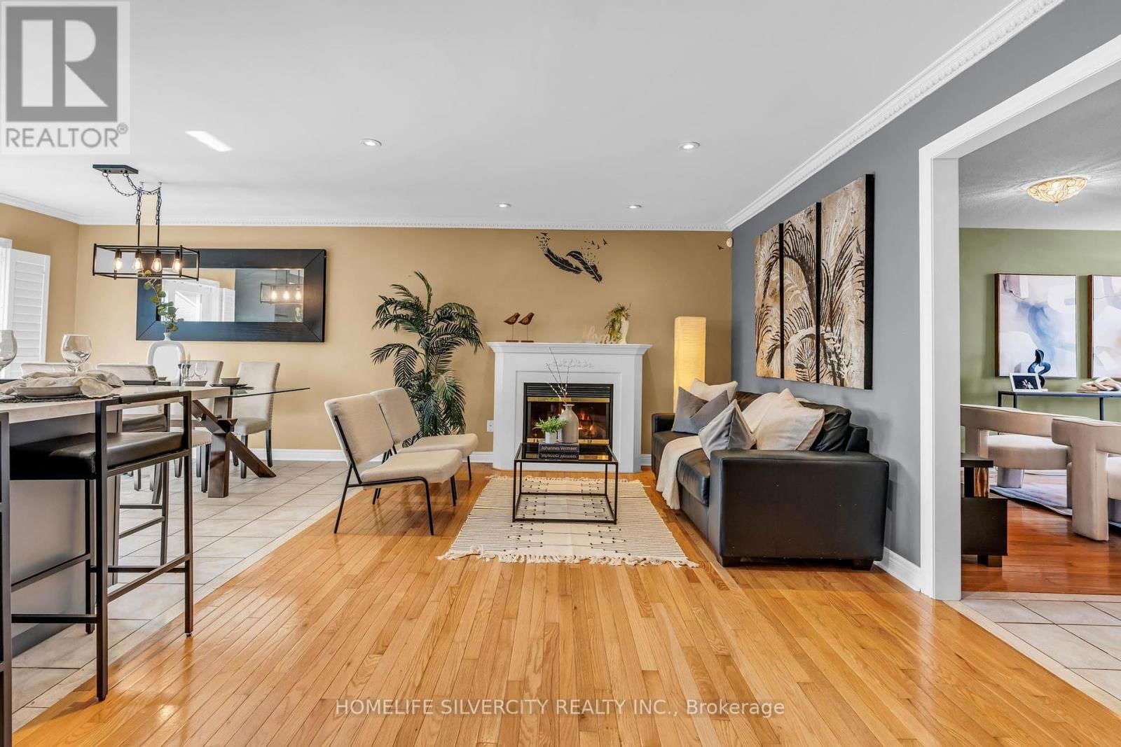 8 ORCHID DRIVE Image 12