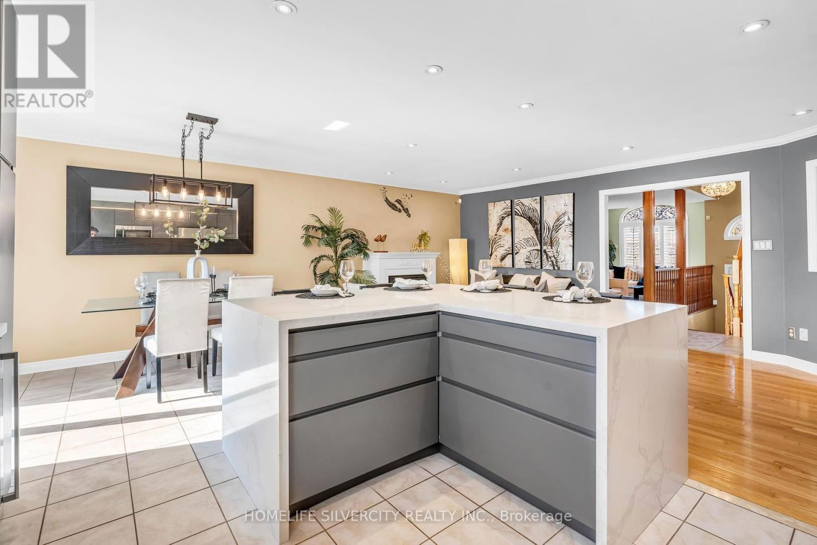 8 ORCHID DRIVE Image 19