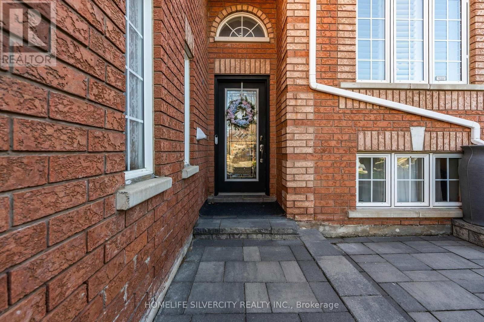 8 ORCHID DRIVE Image 3