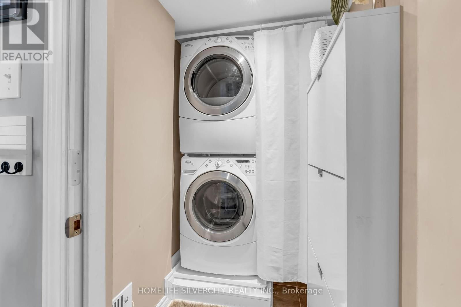 8 ORCHID DRIVE Image 32