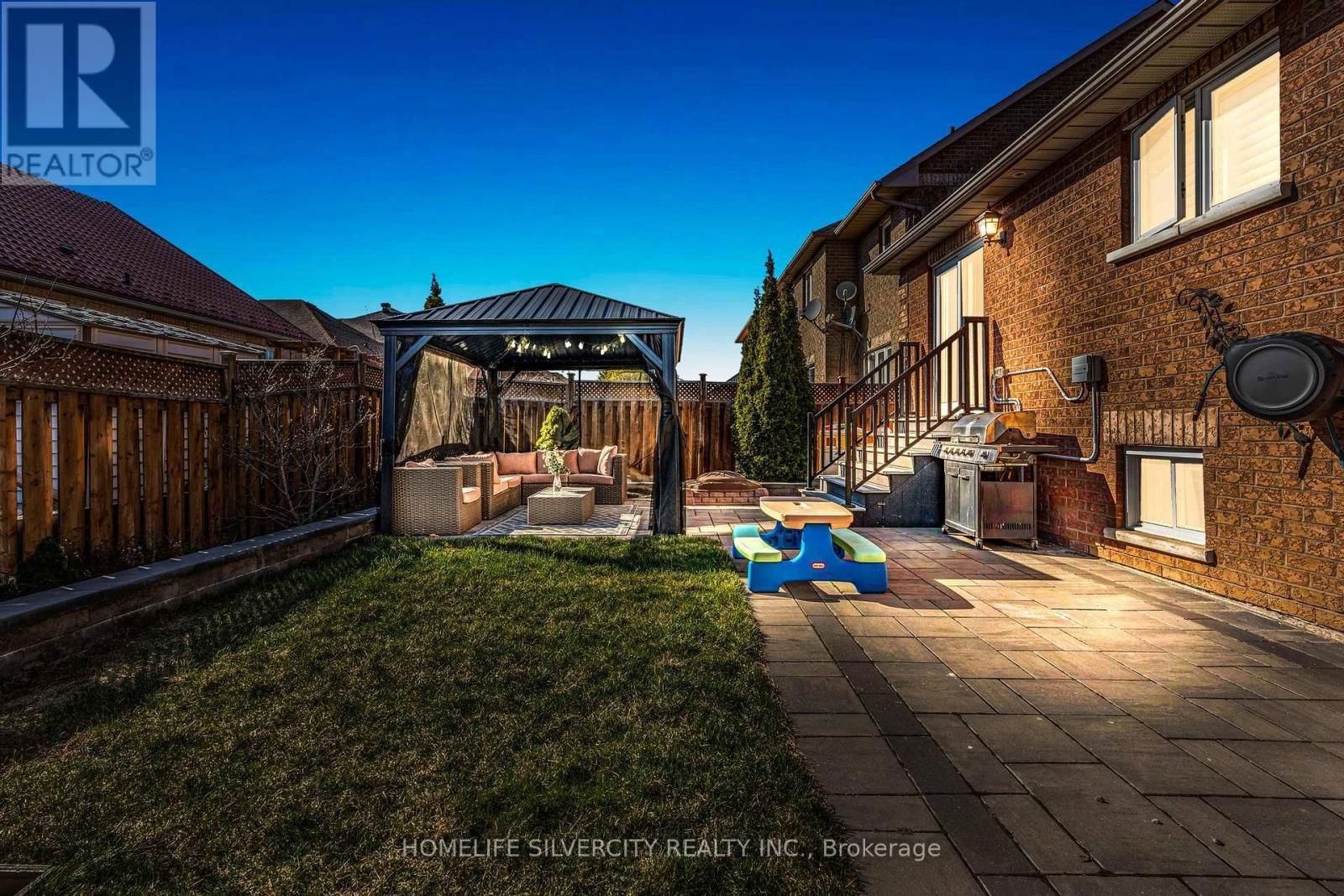 8 ORCHID DRIVE Image 4