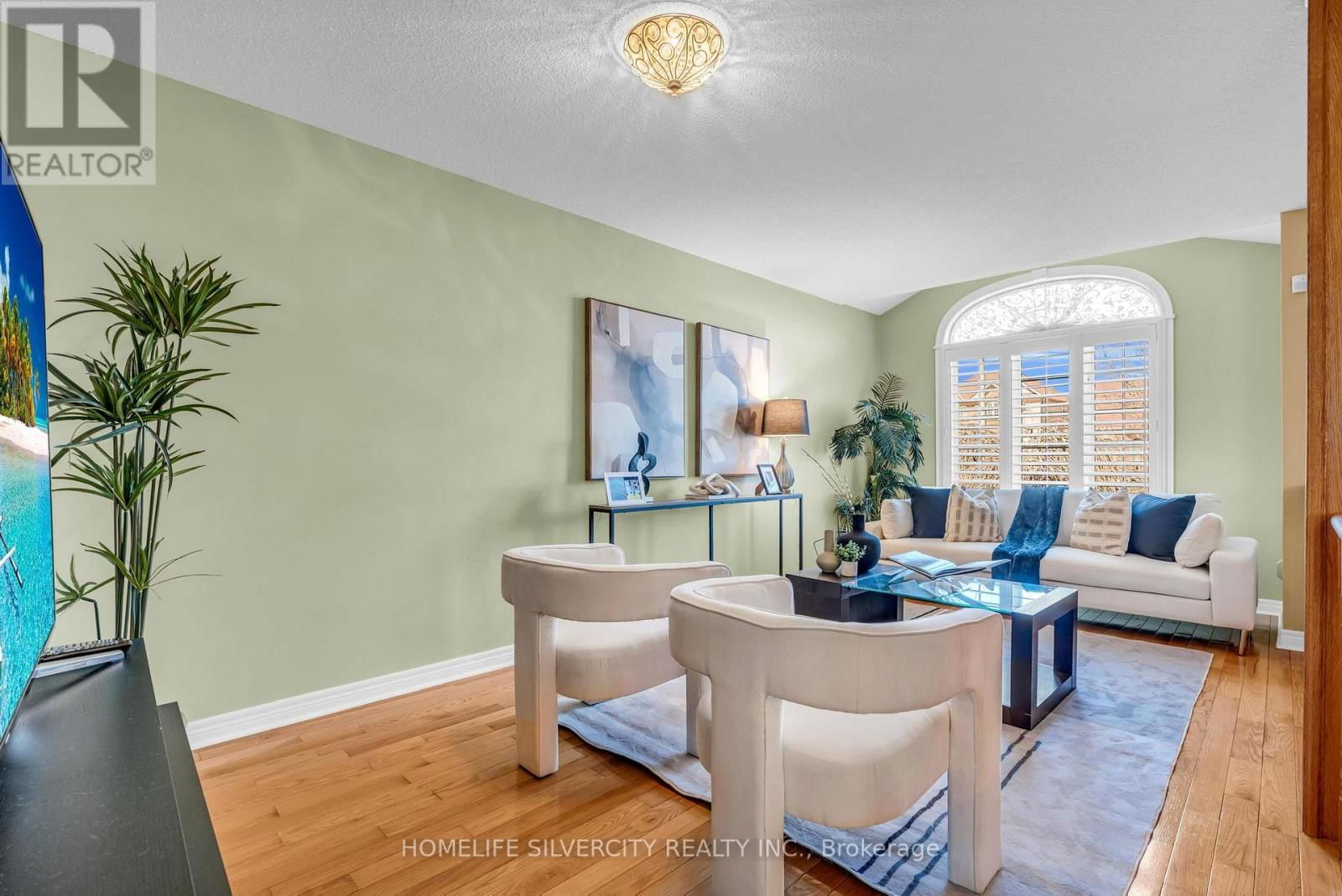 8 ORCHID DRIVE Image 8