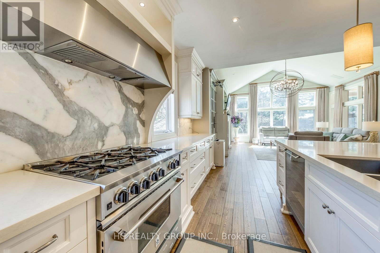424 CAIRNCROFT ROAD Image 12