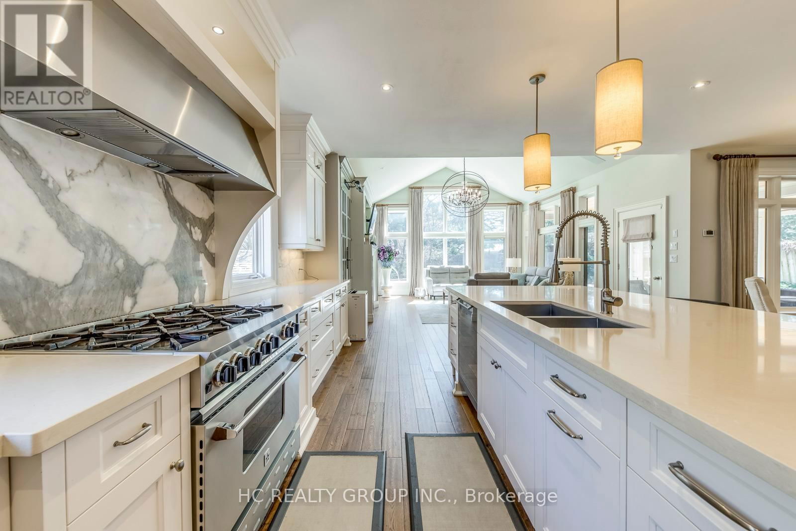 424 CAIRNCROFT ROAD Image 13