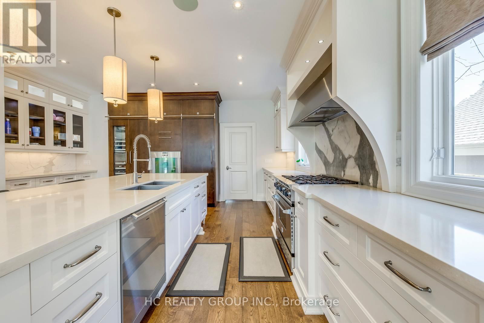 424 CAIRNCROFT ROAD Image 14