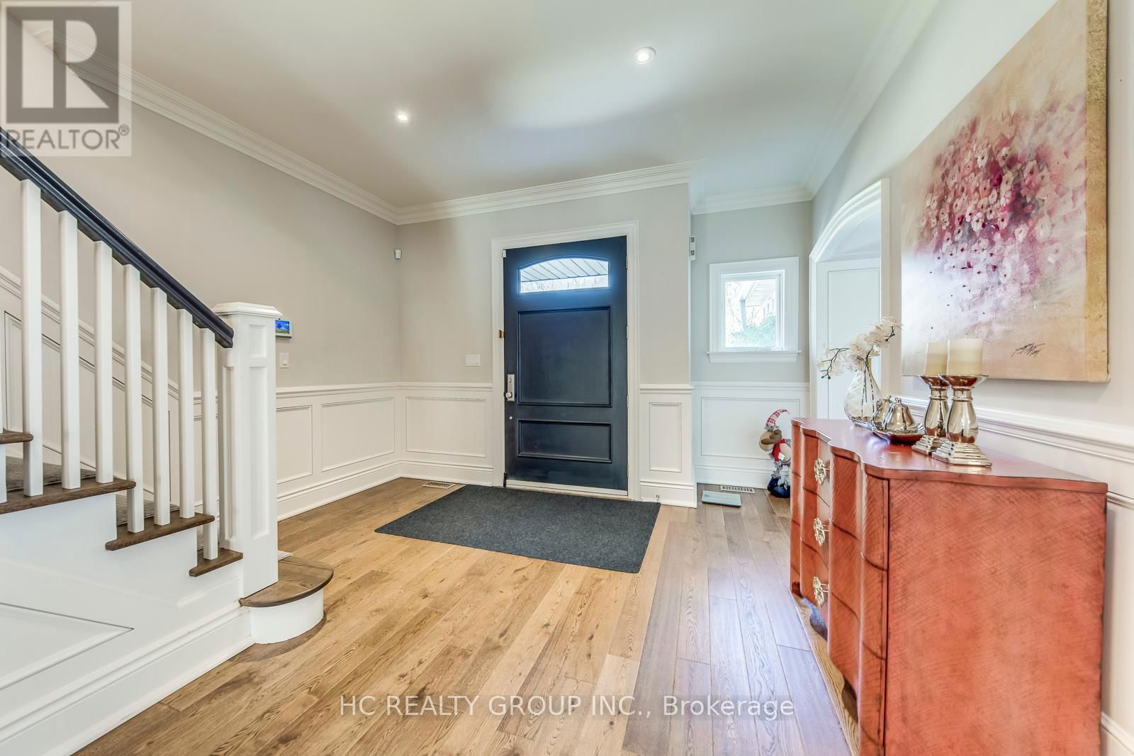 424 CAIRNCROFT ROAD Image 4