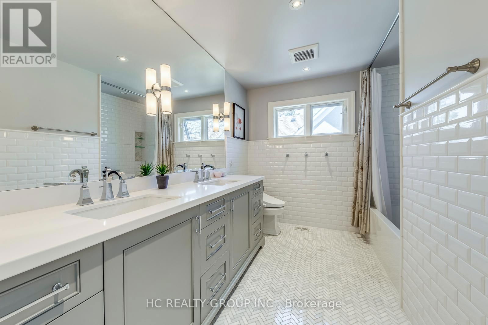 424 CAIRNCROFT ROAD Image 40