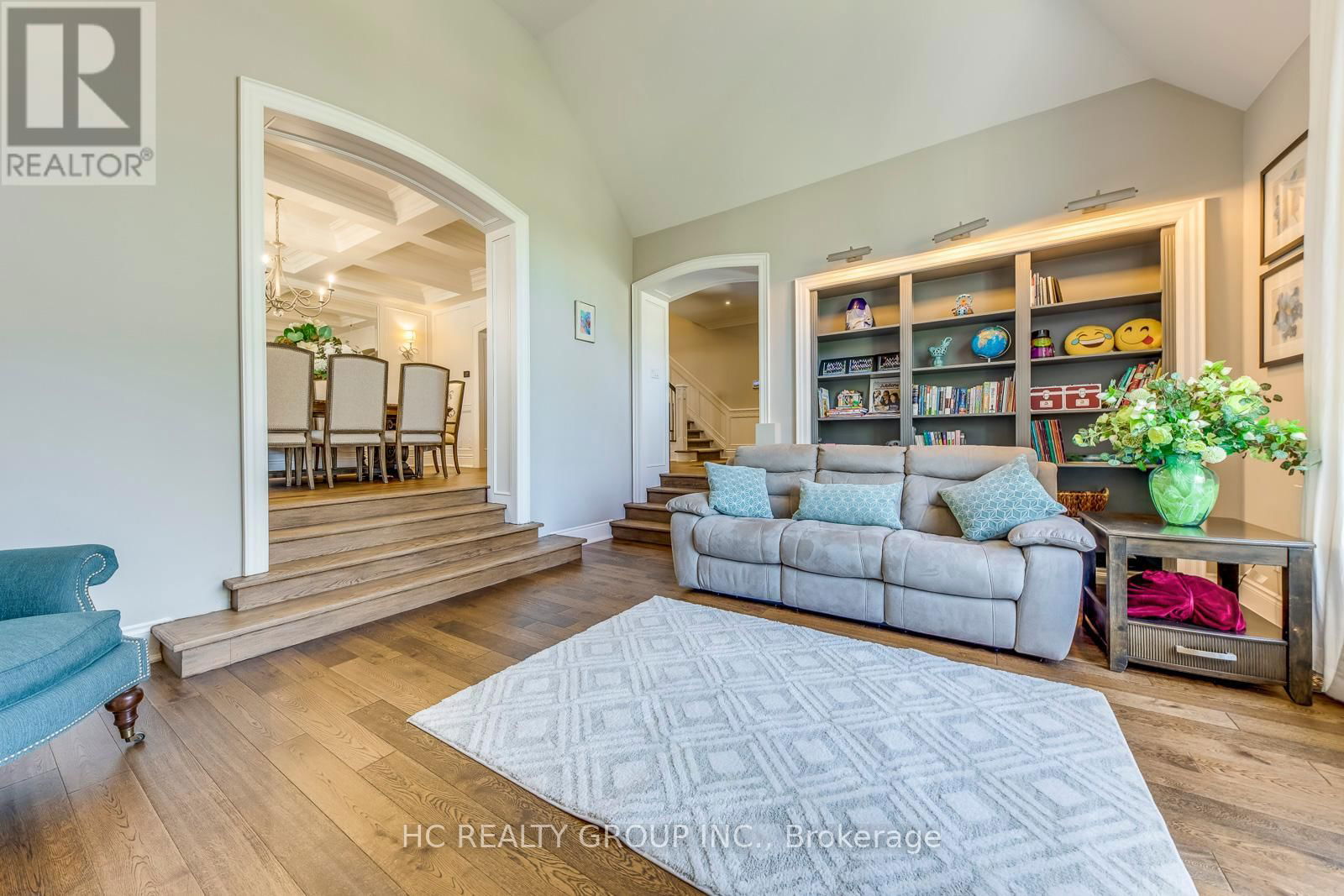 424 CAIRNCROFT ROAD Image 7