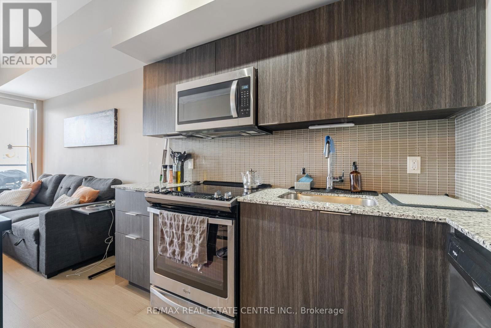2622 - 30 SHORE BREEZE DRIVE Image 11