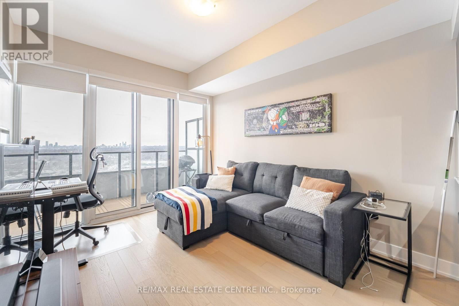 2622 - 30 SHORE BREEZE DRIVE Image 16