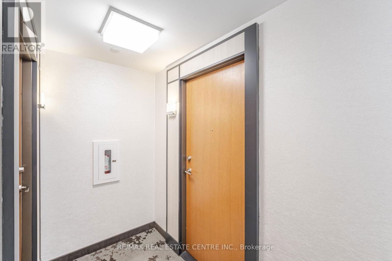 2622 - 30 SHORE BREEZE DRIVE Image 6