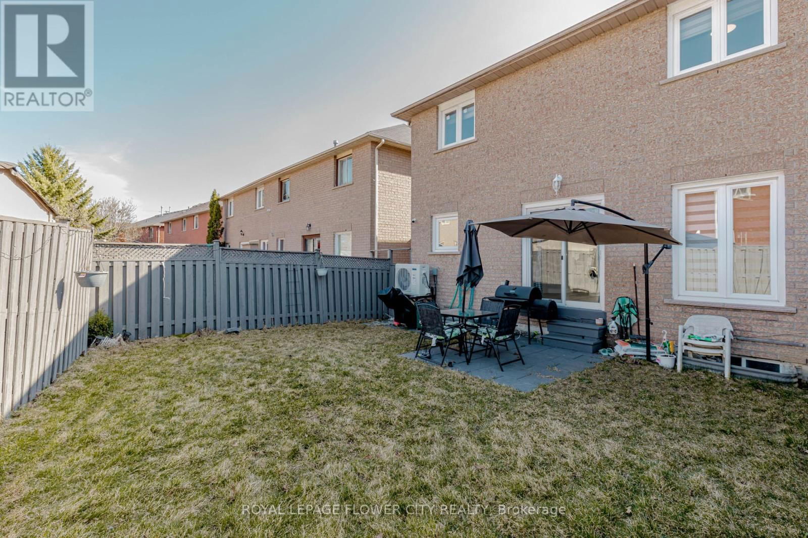 21 FERN VALLEY CRESCENT Image 47