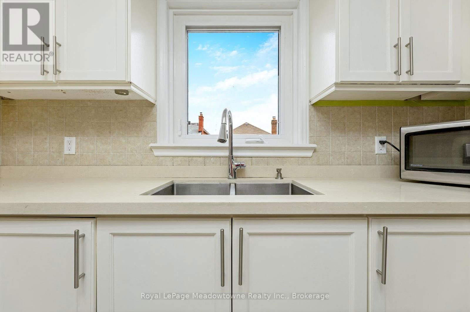 5742 TAYSIDE CRESCENT Image 13
