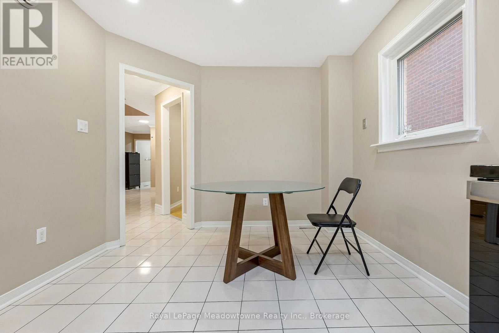 5742 TAYSIDE CRESCENT Image 14