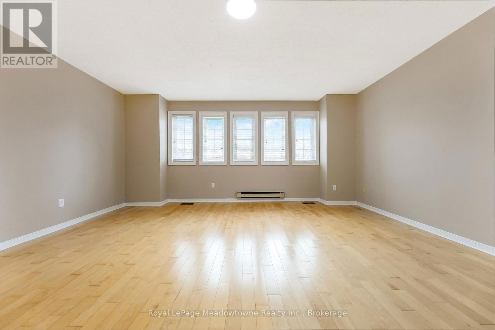 5742 TAYSIDE CRESCENT Image 20