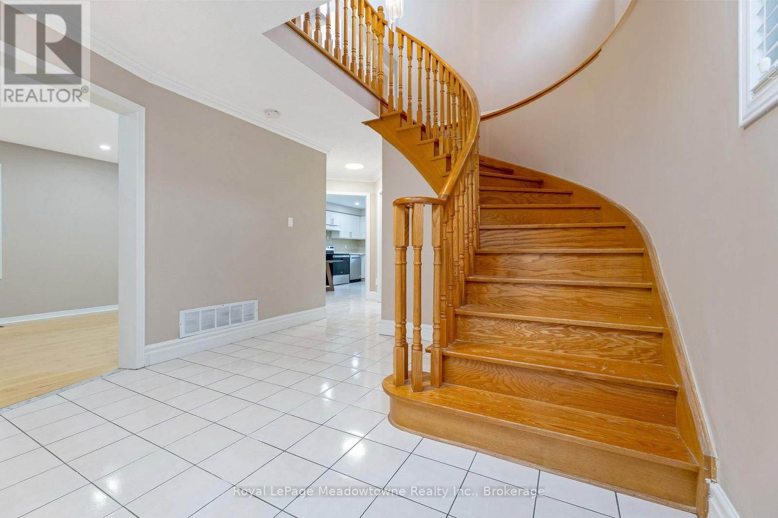 5742 TAYSIDE CRESCENT Image 7