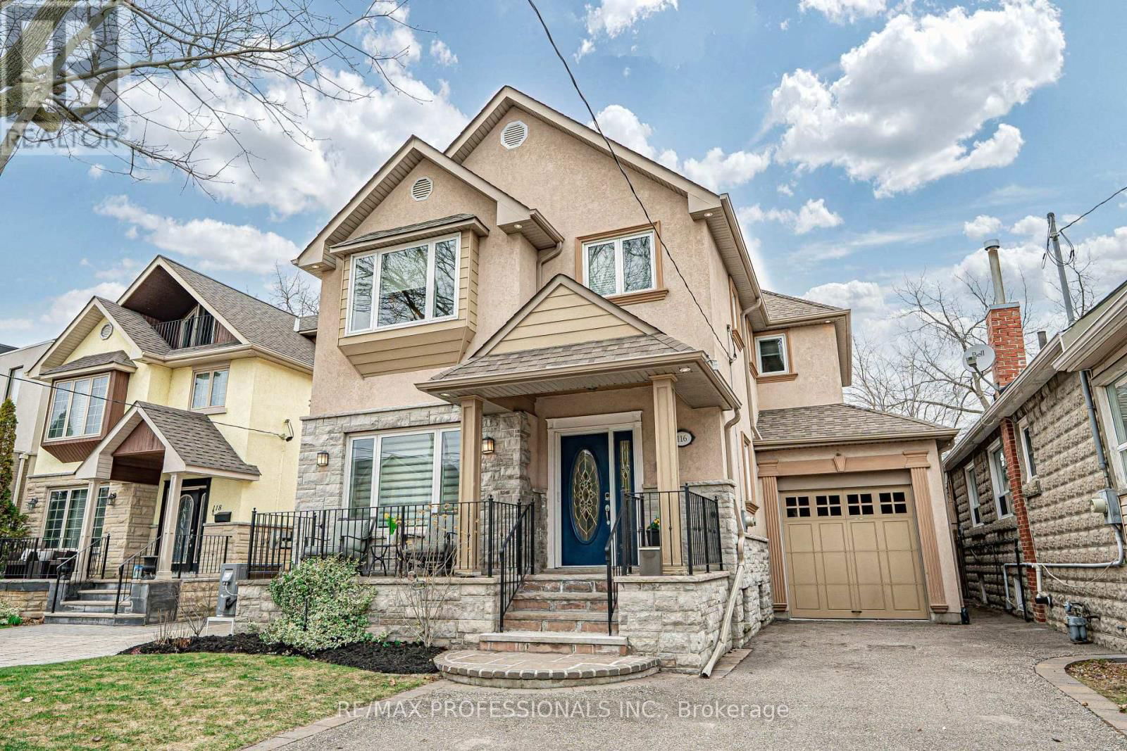 116 LAKE SHORE DRIVE Image 1