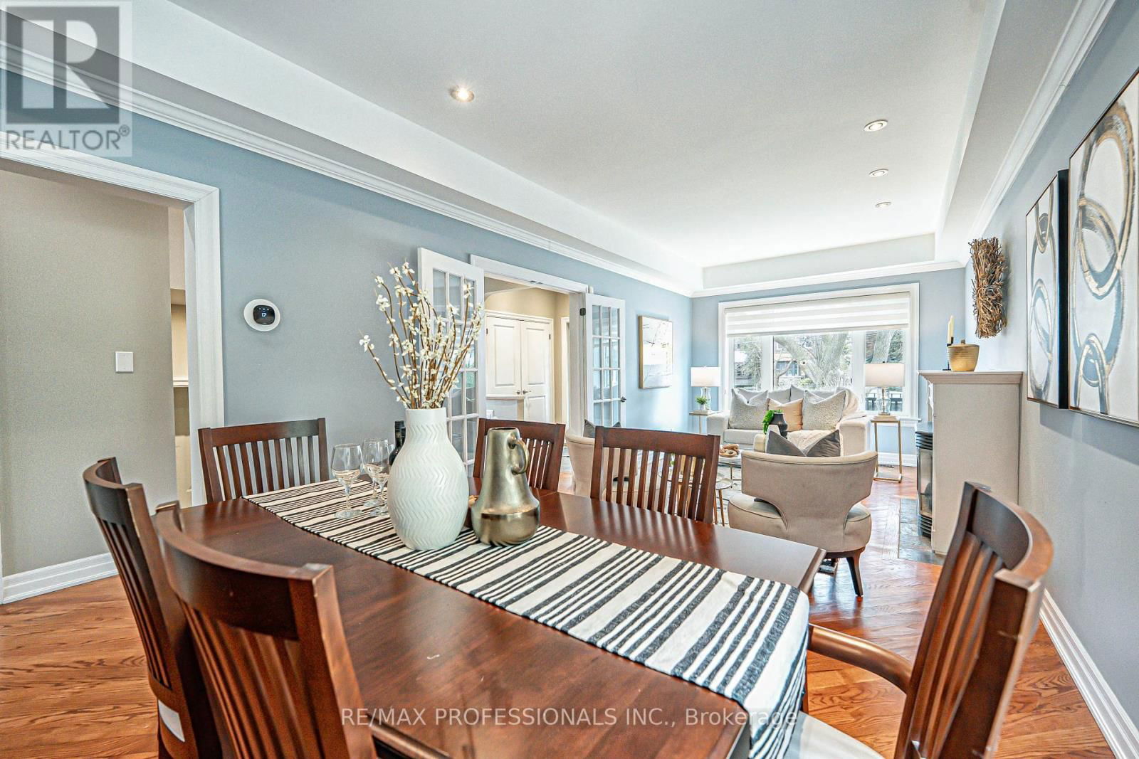 116 LAKE SHORE DRIVE Image 10