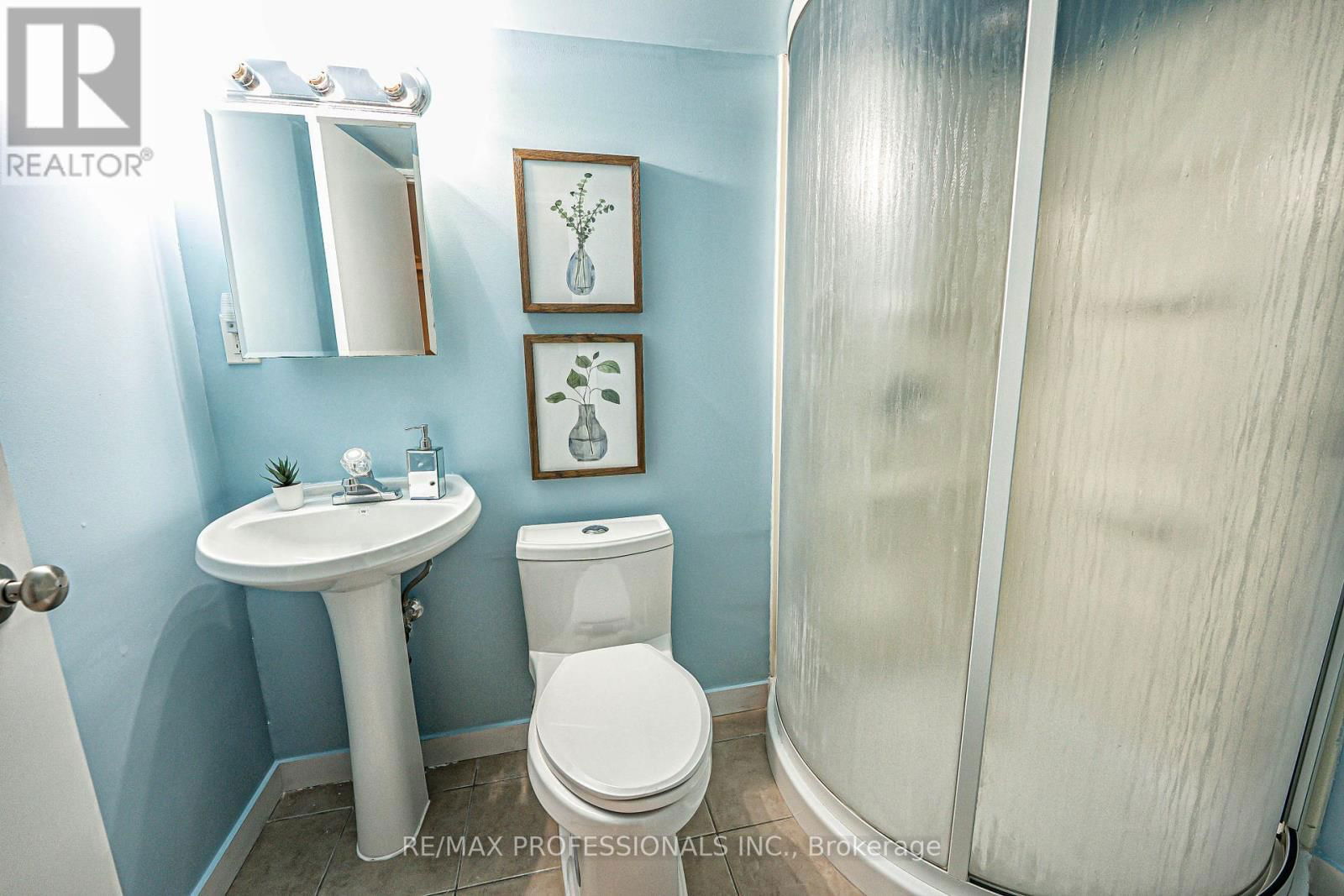 116 LAKE SHORE DRIVE Image 35