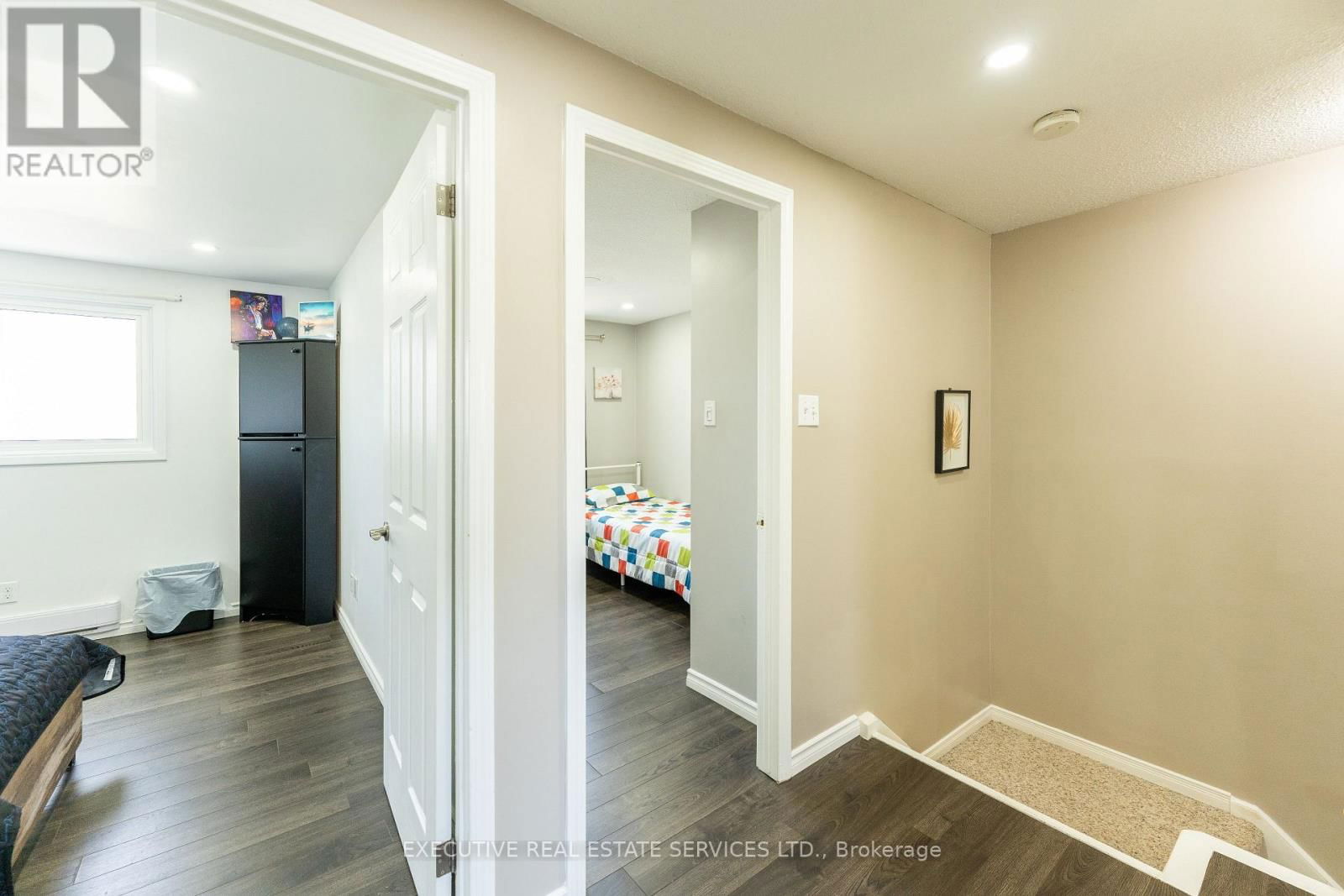 24 KINGHAM ROAD Image 16
