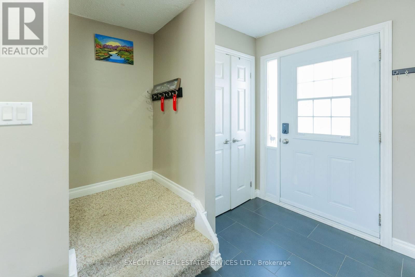 24 KINGHAM ROAD Image 2