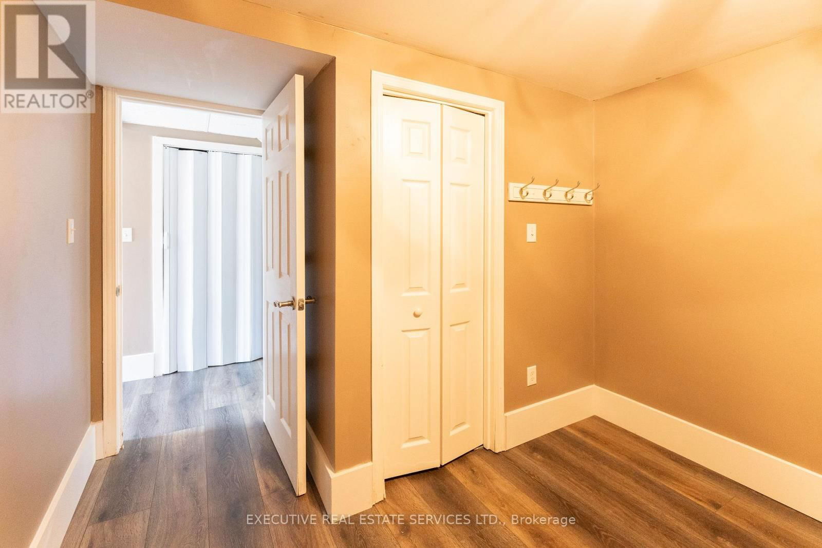 24 KINGHAM ROAD Image 22