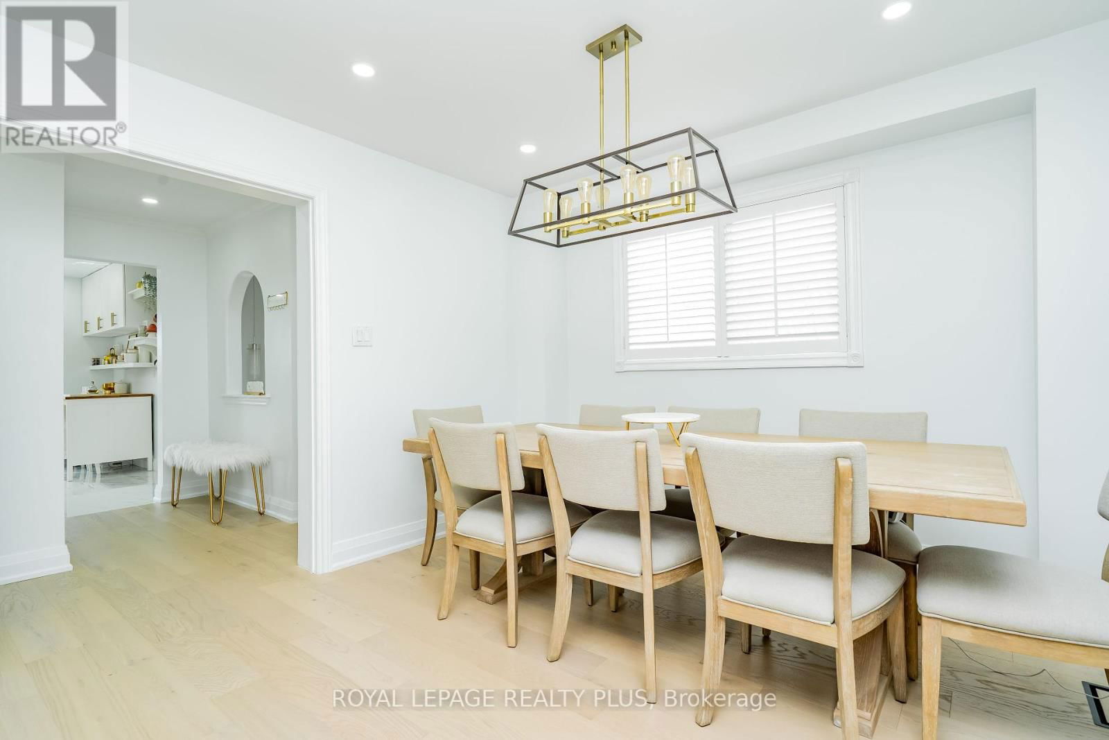 568 FERGO AVENUE Image 12