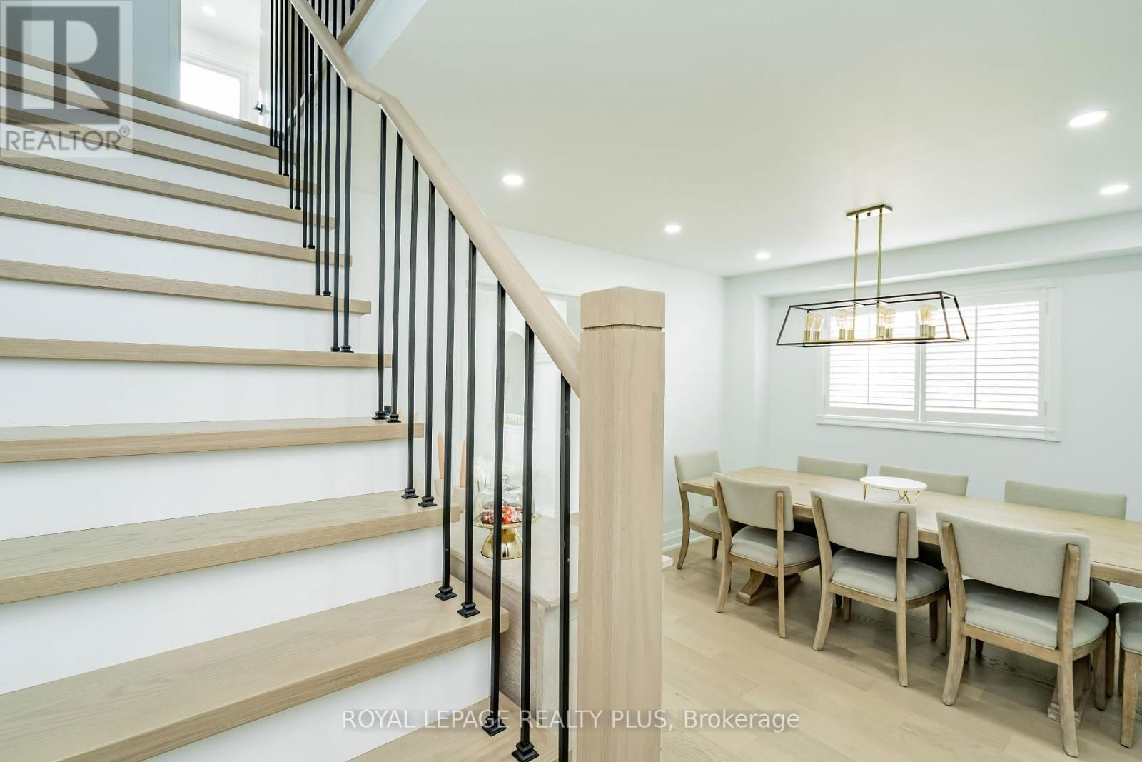 568 FERGO AVENUE Image 21