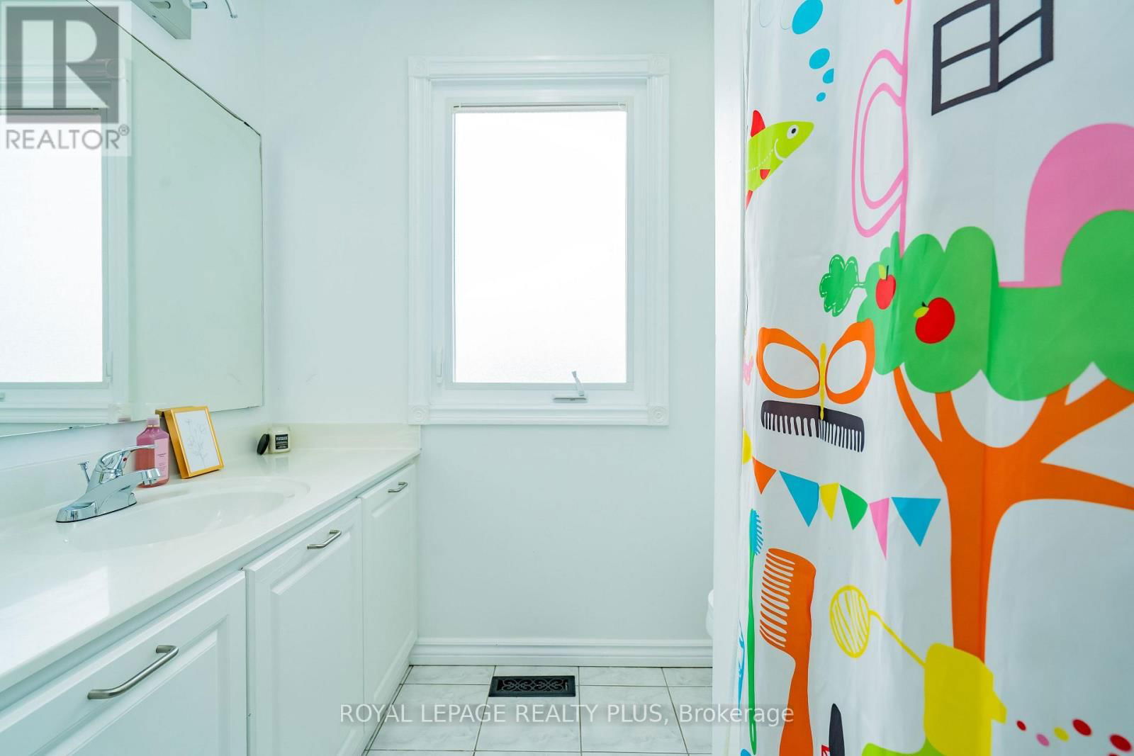 568 FERGO AVENUE Image 31