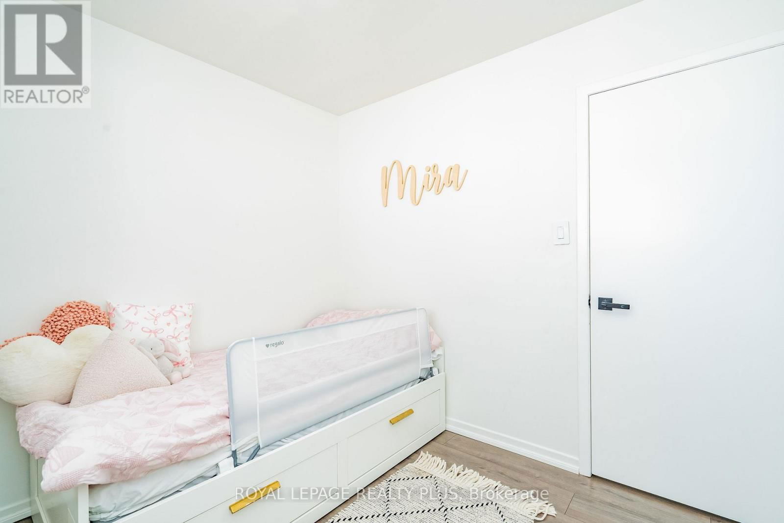 568 FERGO AVENUE Image 32