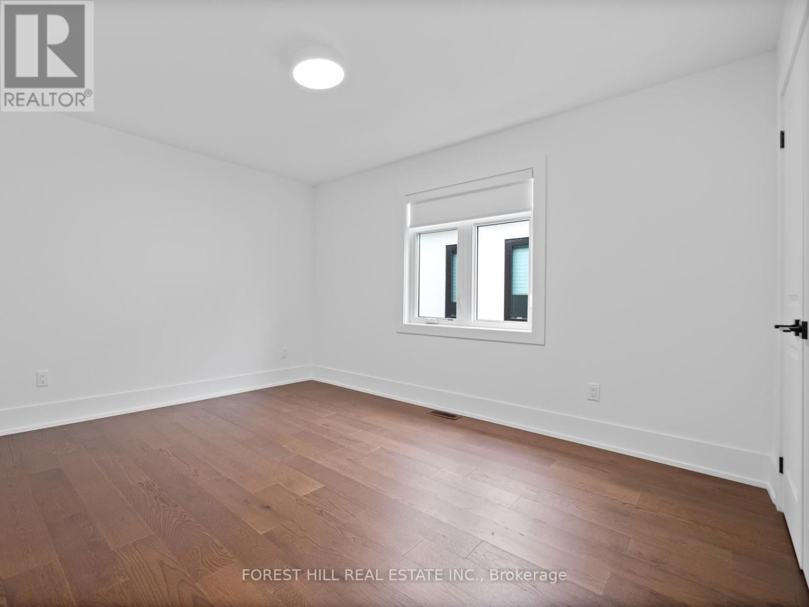 1077 FOURTH STREET Image 18