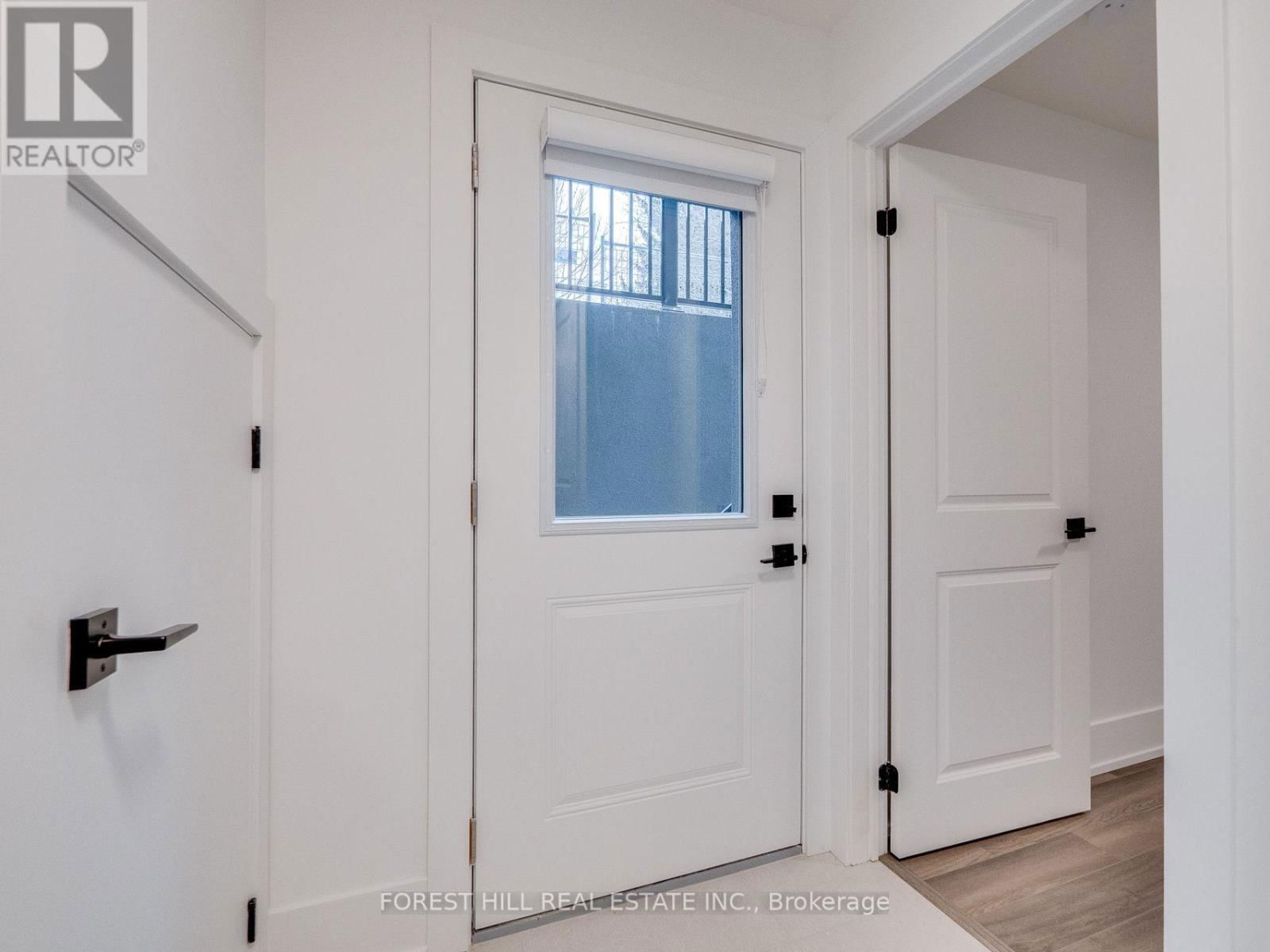 1077 FOURTH STREET Image 31