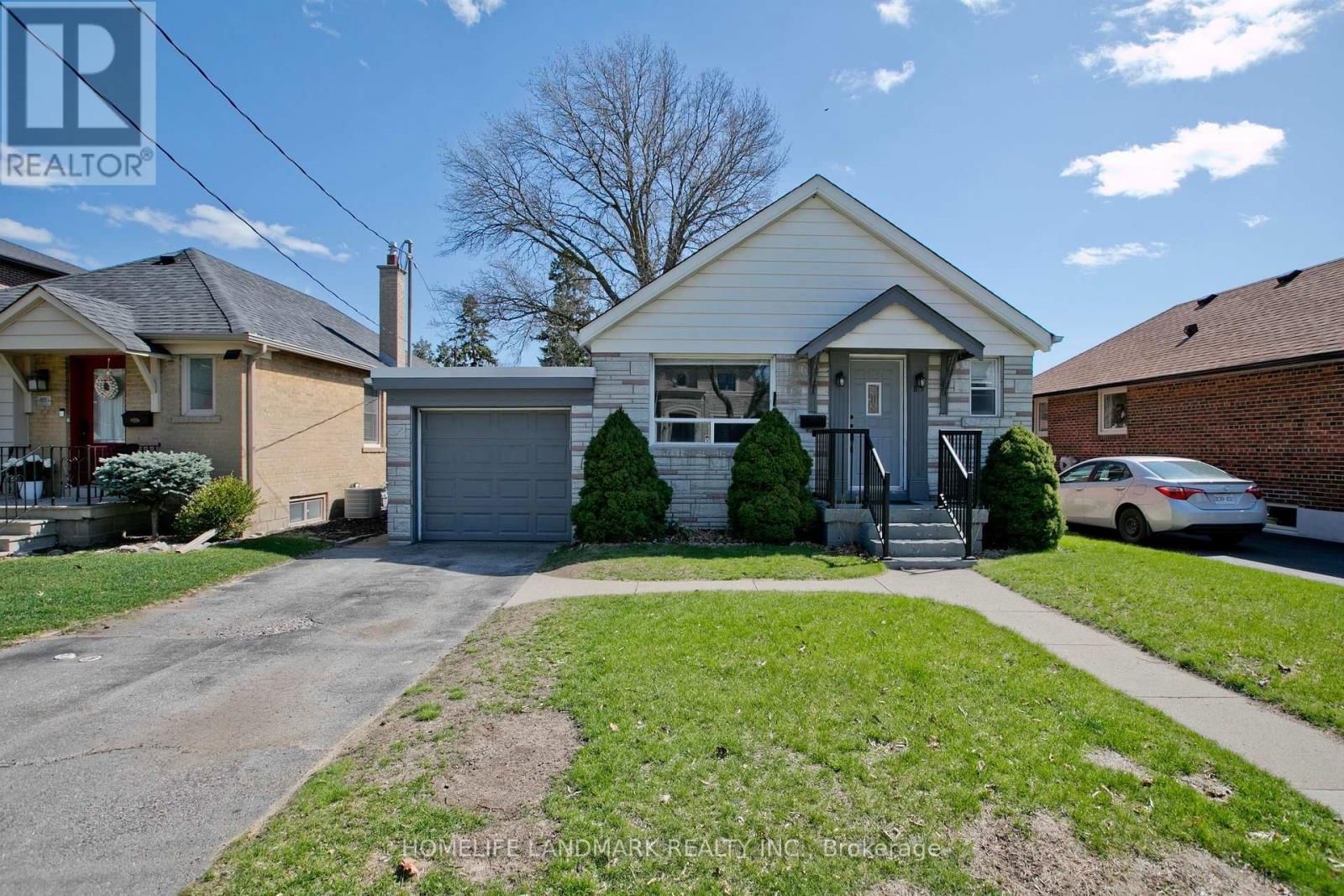 85 YORKVIEW DRIVE Image 1