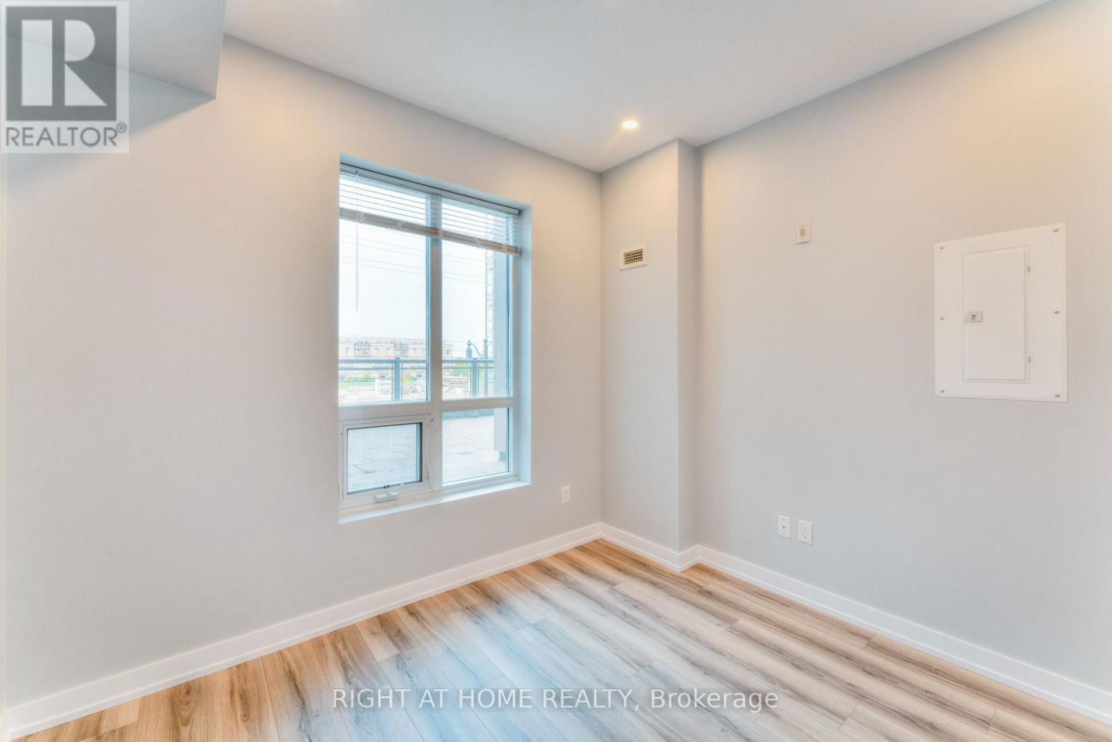 320 - 2486 OLD BRONTE ROAD Image 13