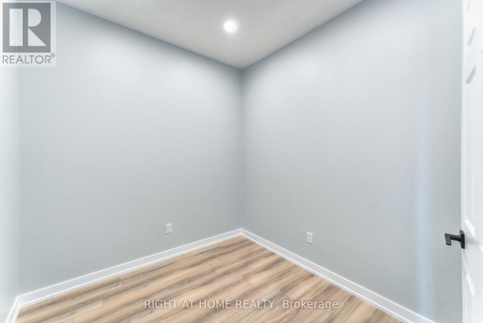 320 - 2486 OLD BRONTE ROAD Image 15