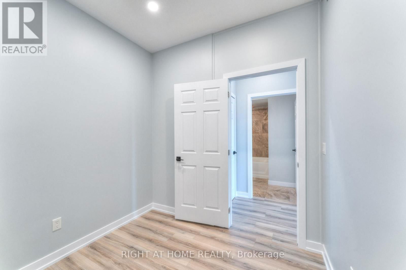 320 - 2486 OLD BRONTE ROAD Image 16