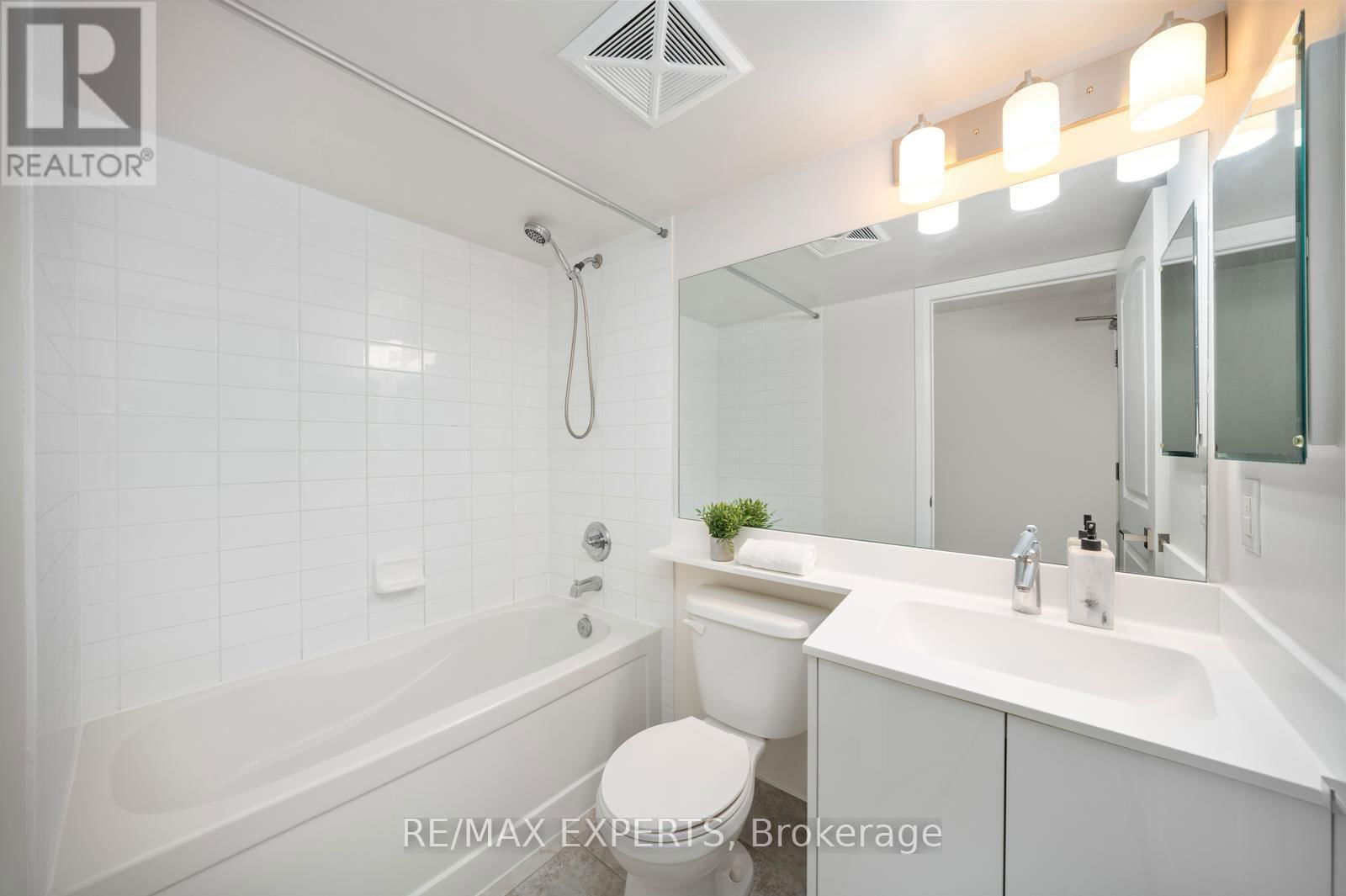 719 - 1060 SHEPPARD AVENUE WEST Image 15