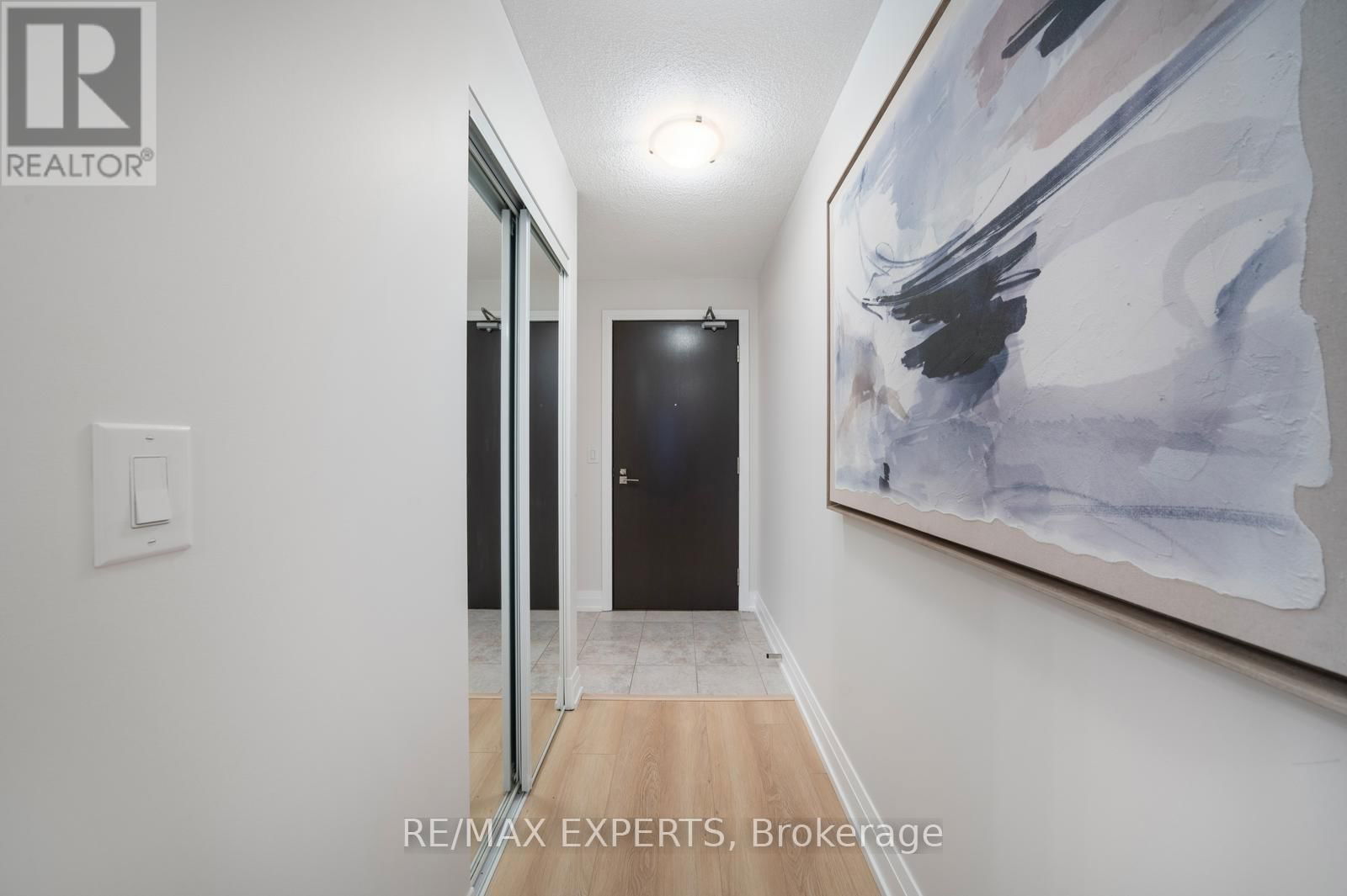 719 - 1060 SHEPPARD AVENUE WEST Image 3
