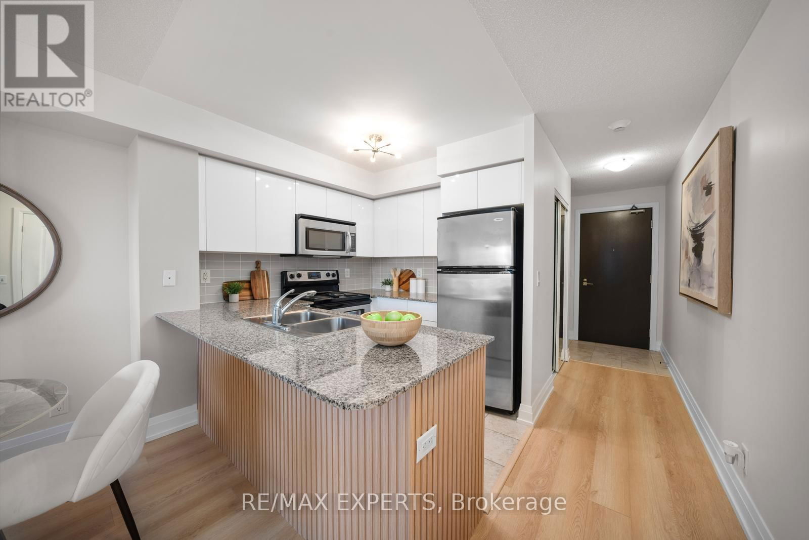 719 - 1060 SHEPPARD AVENUE WEST Image 5