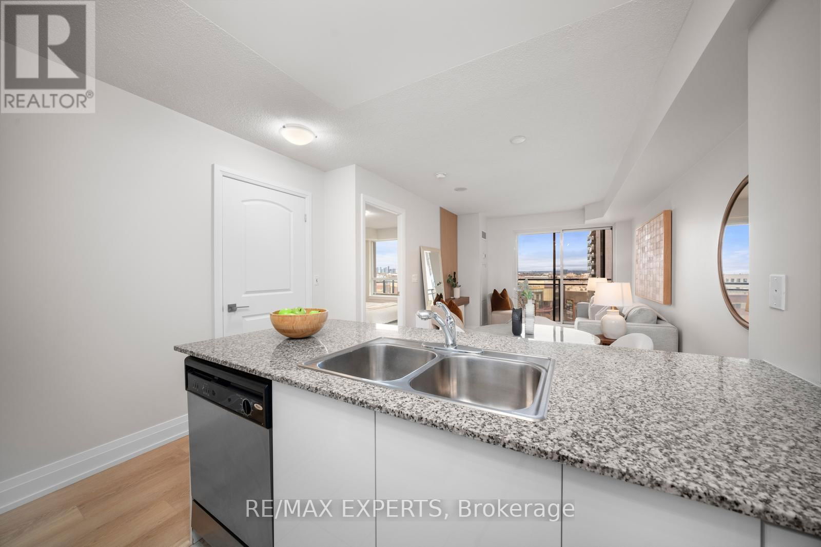 719 - 1060 SHEPPARD AVENUE WEST Image 7