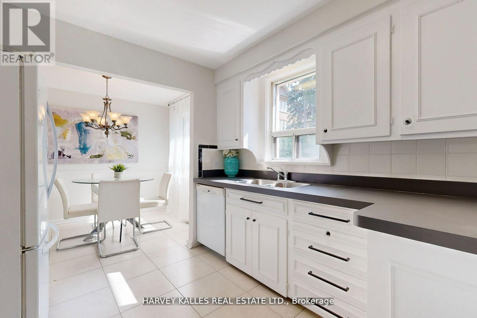 5 LISCOMBE ROAD Image 11