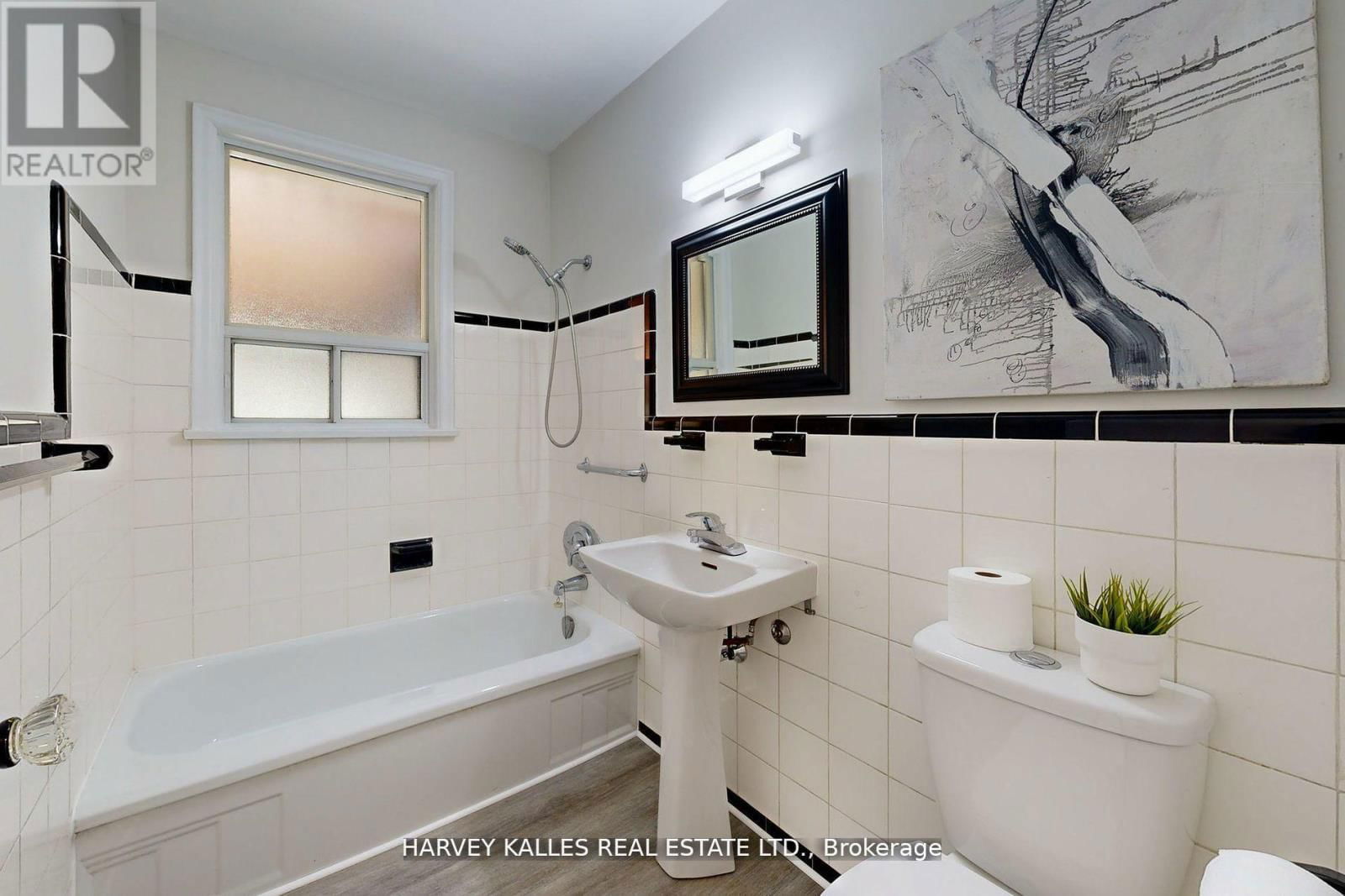 5 LISCOMBE ROAD Image 24