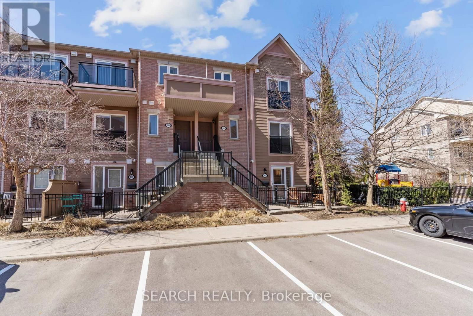 202 - 4975 SOUTHAMPTON DRIVE Image 4