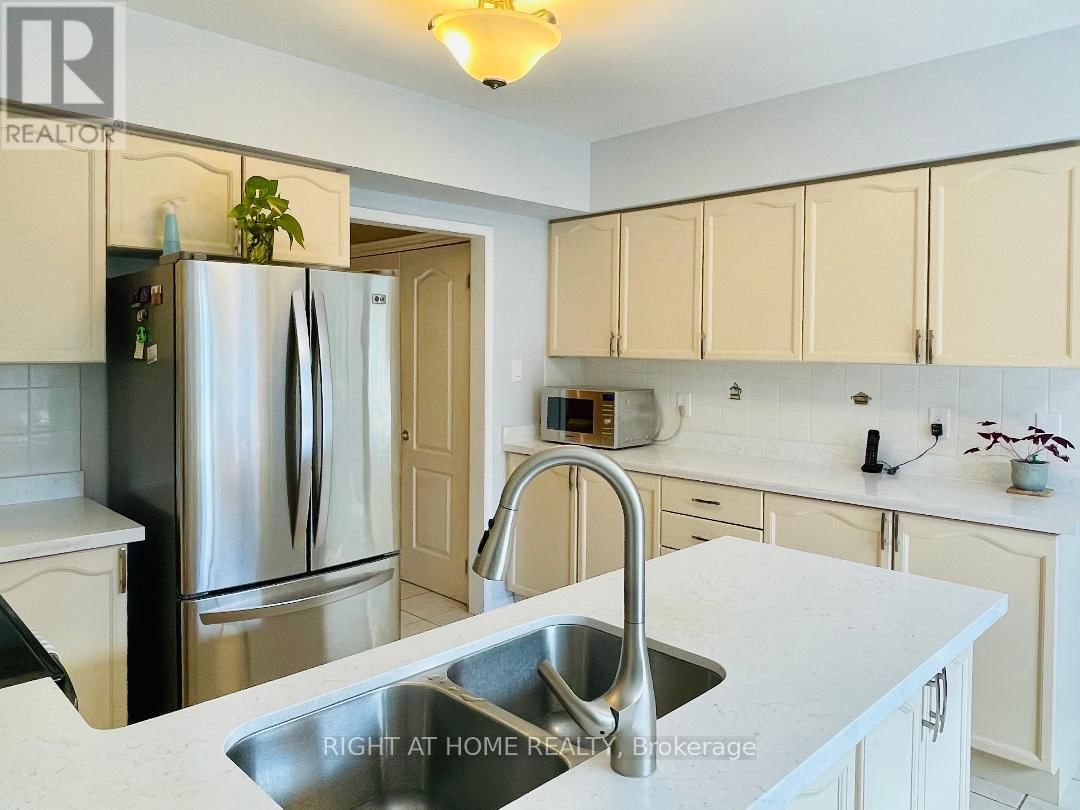 845 MAYS CRESCENT Image 8