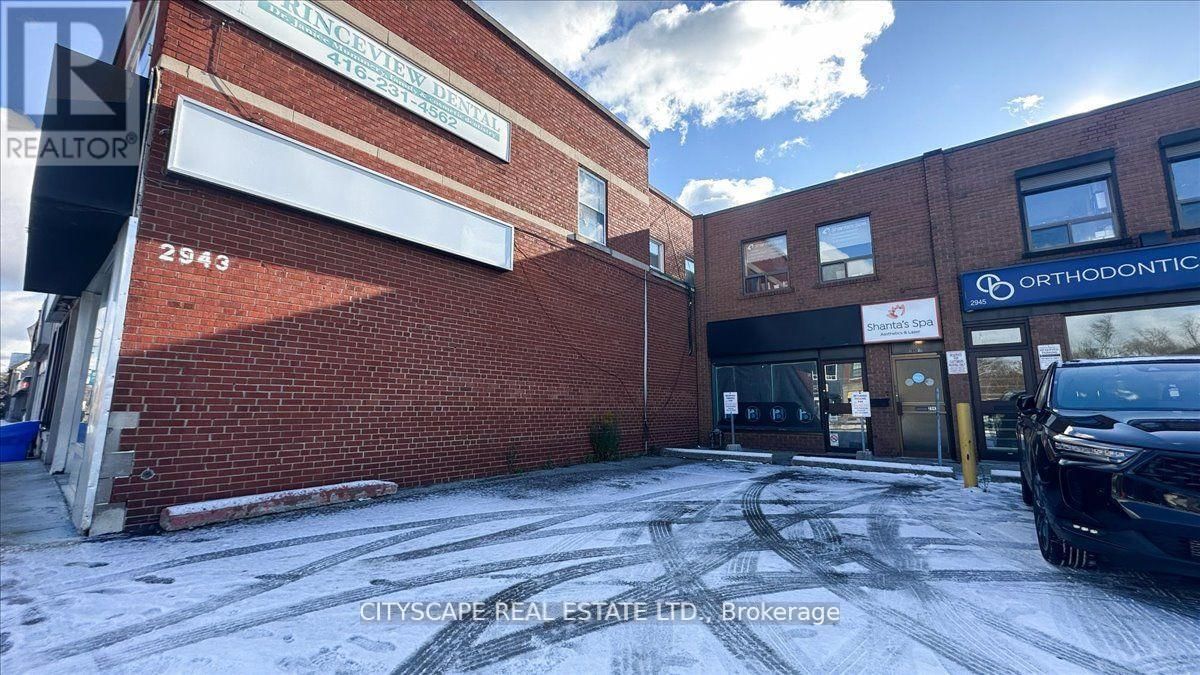2943A BLOOR STREET WEST Image 3