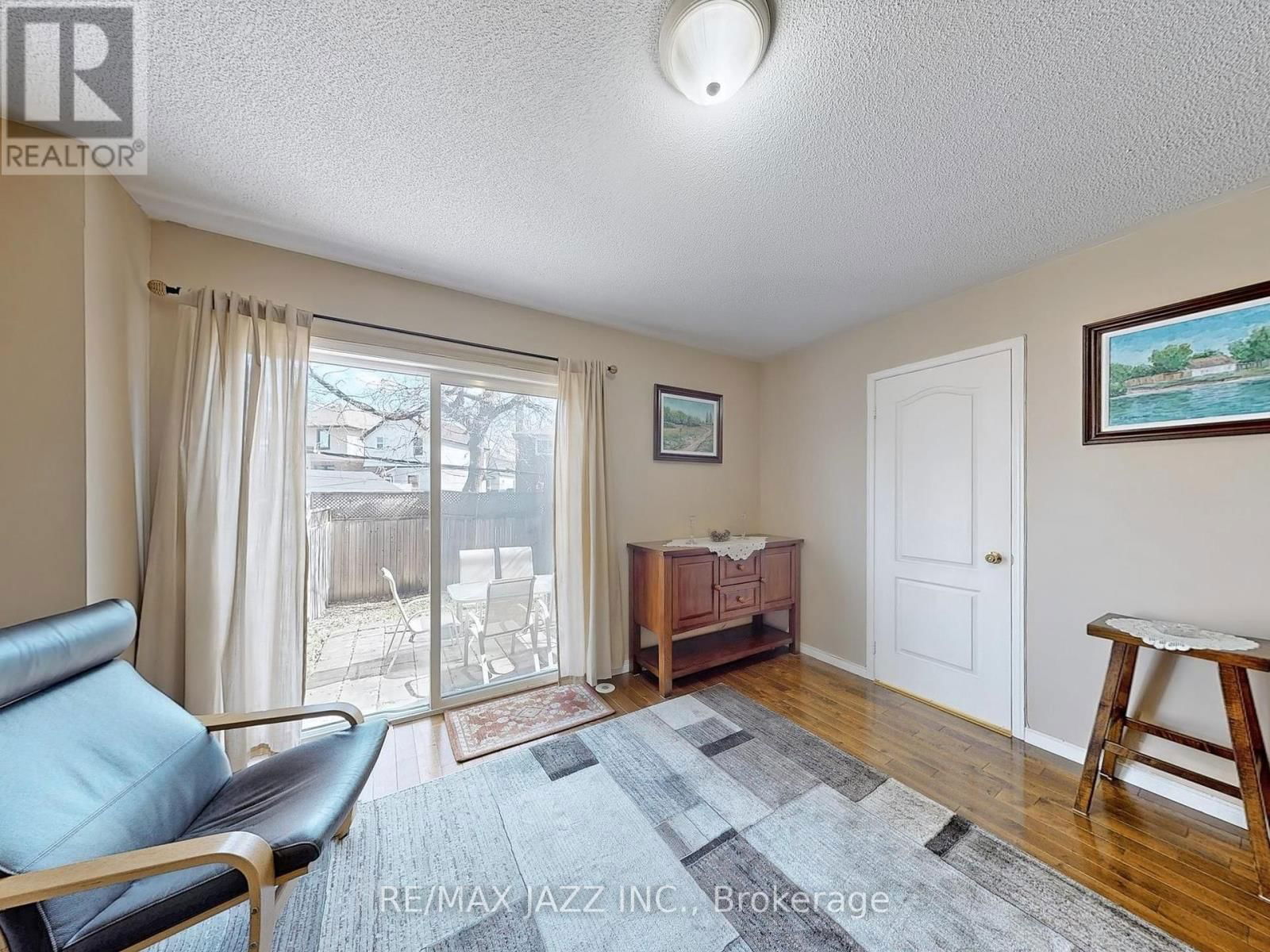 47 ELPHICK LANE Image 33