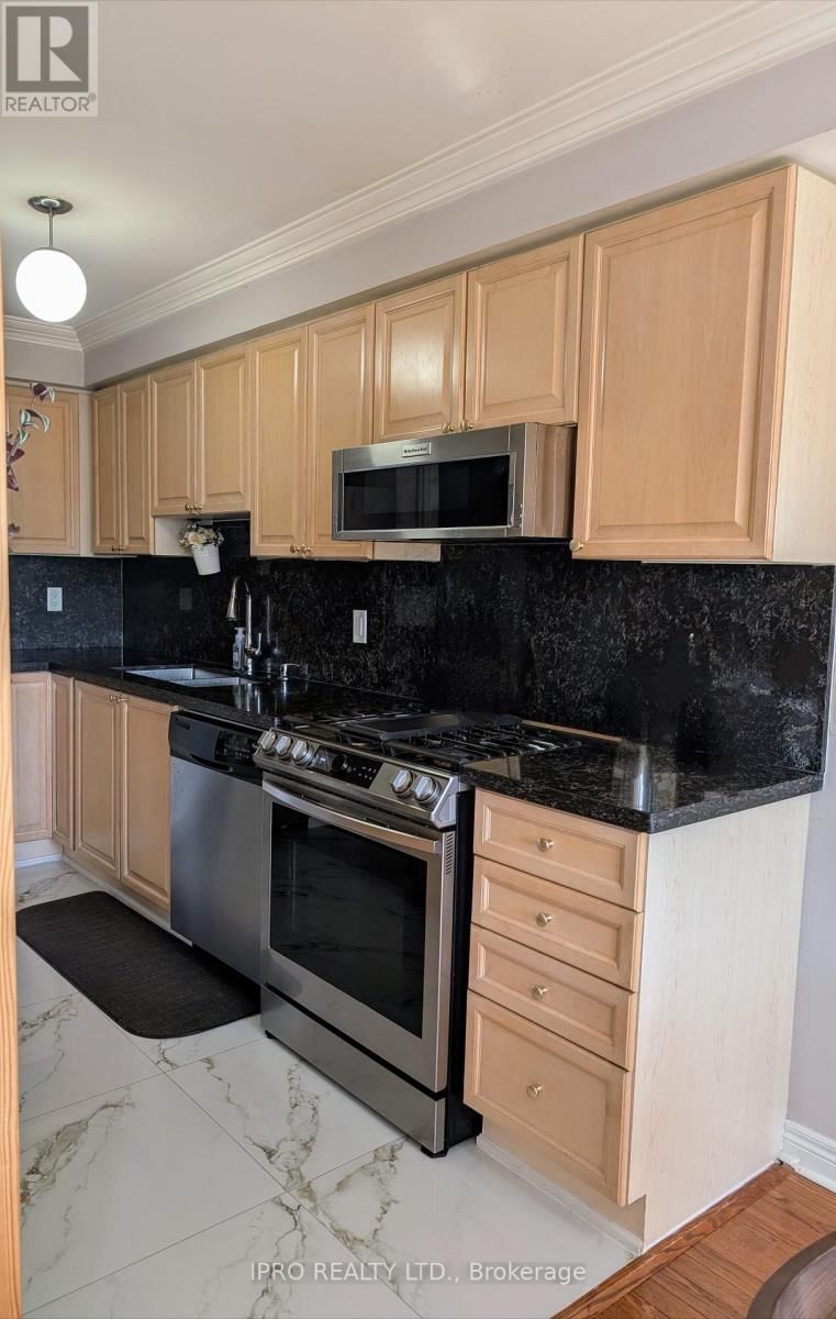 37 - 7284 BELLSHIRE GATE Image 6