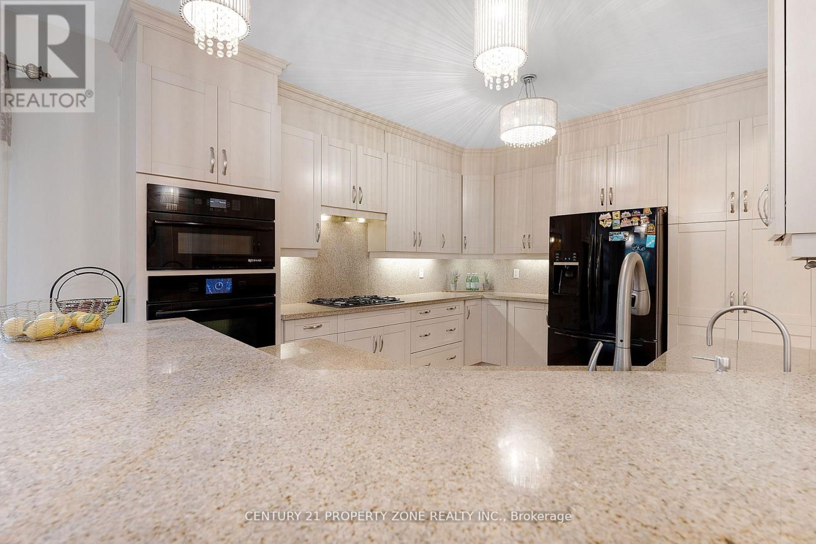 9 HAYWOOD DRIVE Image 11