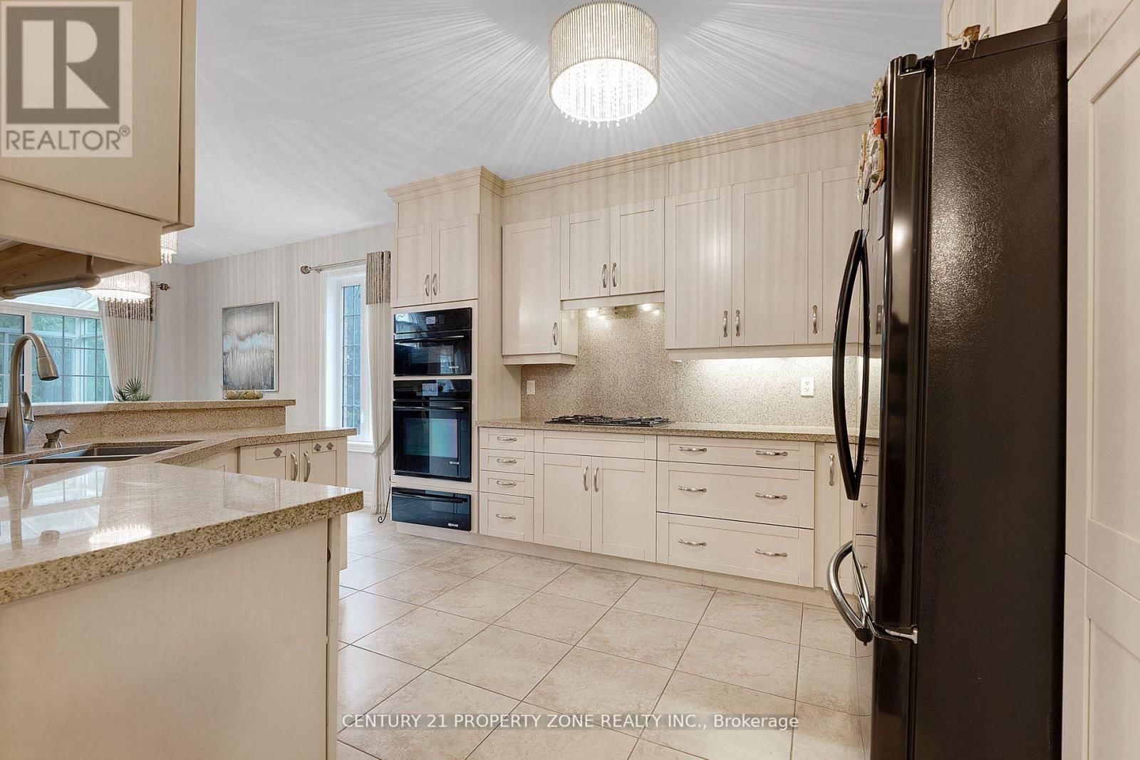 9 HAYWOOD DRIVE Image 12